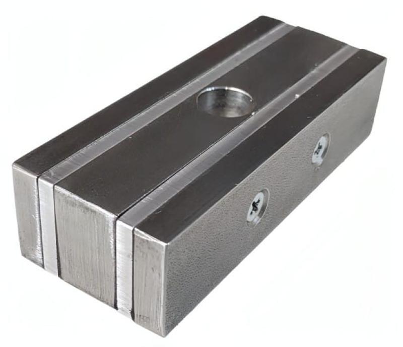 StahlFix Haltemagnet aus Stahl zur Befestigung von Schalungen auf dem Schalttisch im Umlaufwerk-Thermowand-Doppelwand